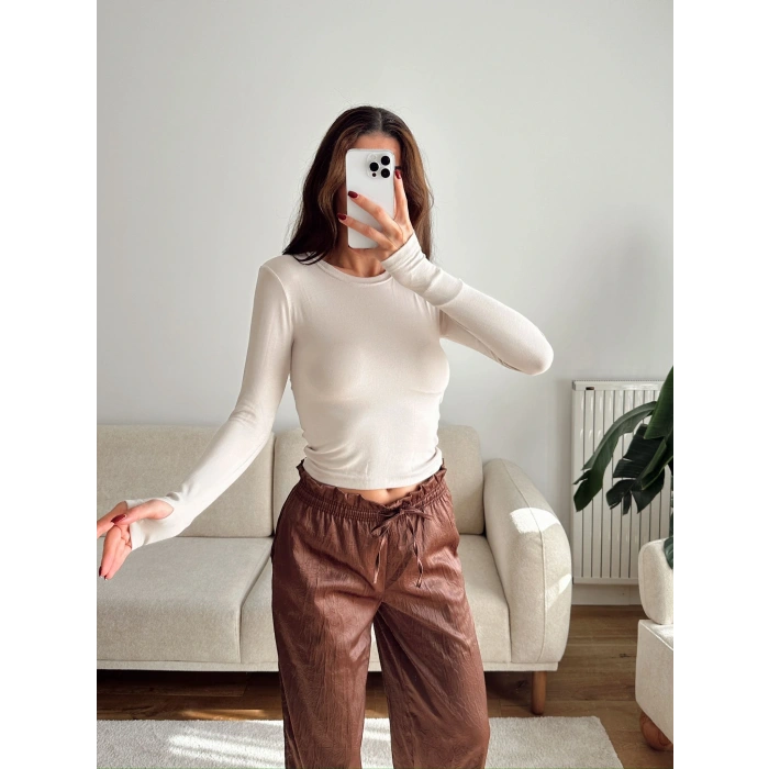 Parmak Geçmeli Basic Crop - BEJ