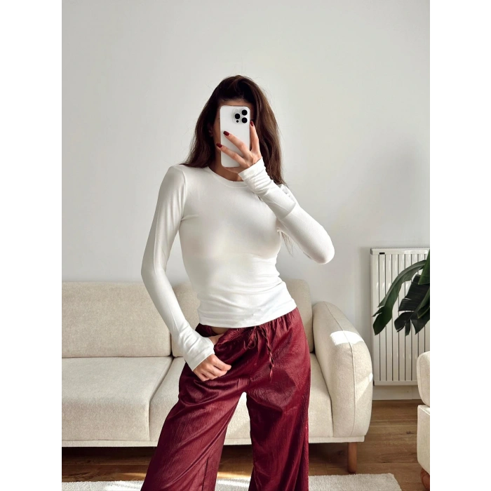 Parmak Geçmeli Basic Crop - BEYAZ