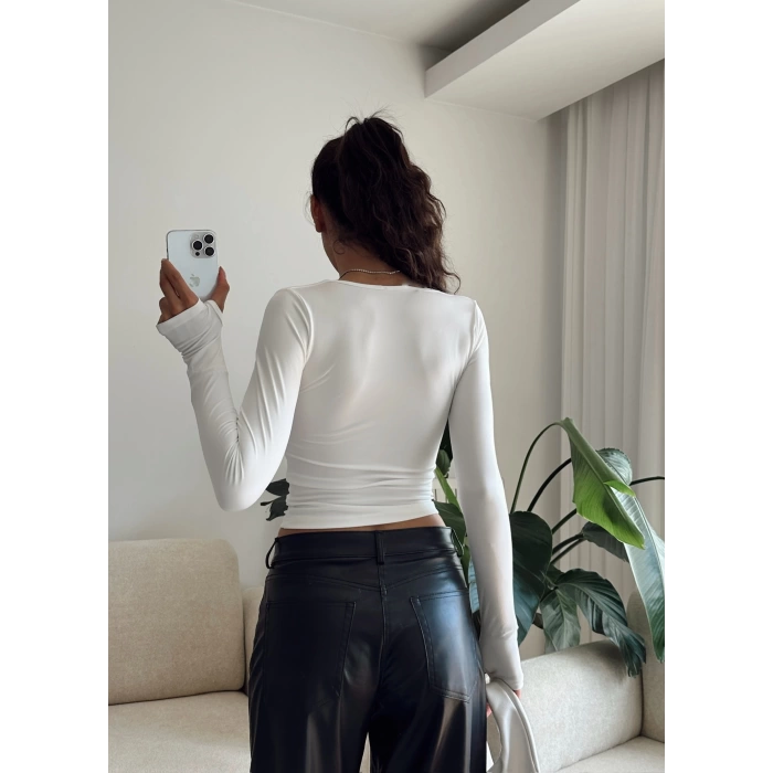 Parmak Geçmeli Kare Yaka Crop - BEYAZ
