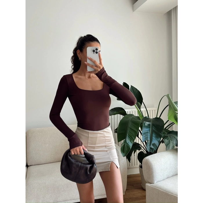 Parmak Geçmeli Kare Yaka Crop - KAHVE