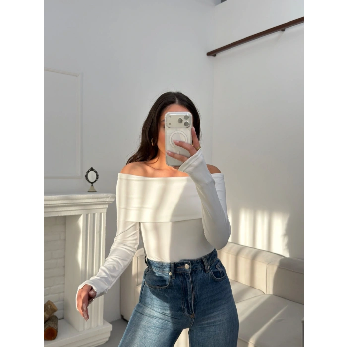 Parmak Geçmeli Madonna Bodysuit - BEYAZ