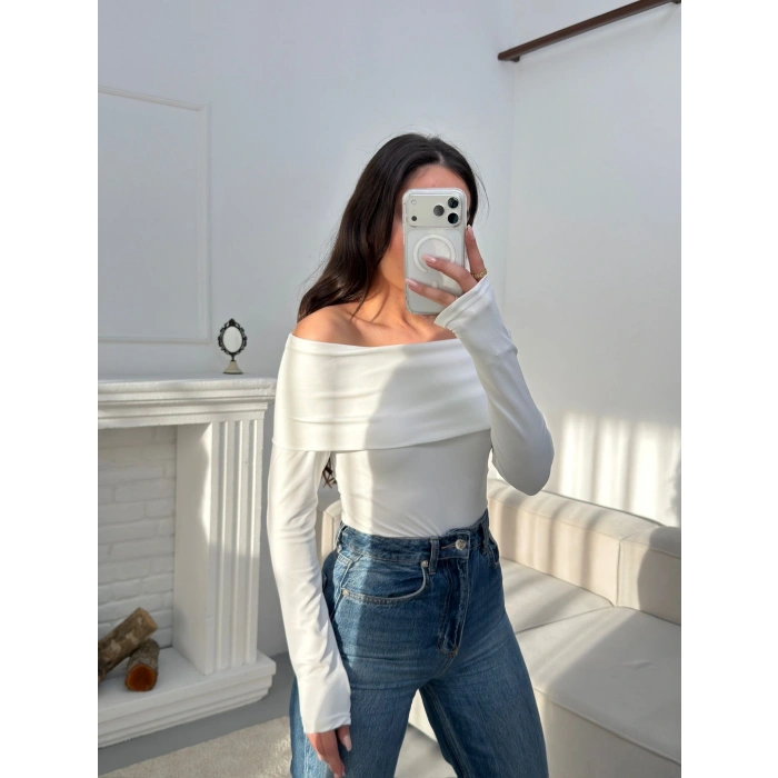 Parmak Geçmeli Madonna Bodysuit - BEYAZ