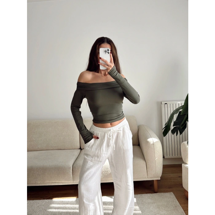 Parmak Geçmeli Madonna Crop - HAKİ