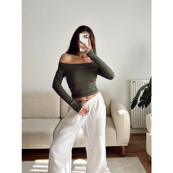 Parmak Geçmeli Madonna Crop - HAKİ