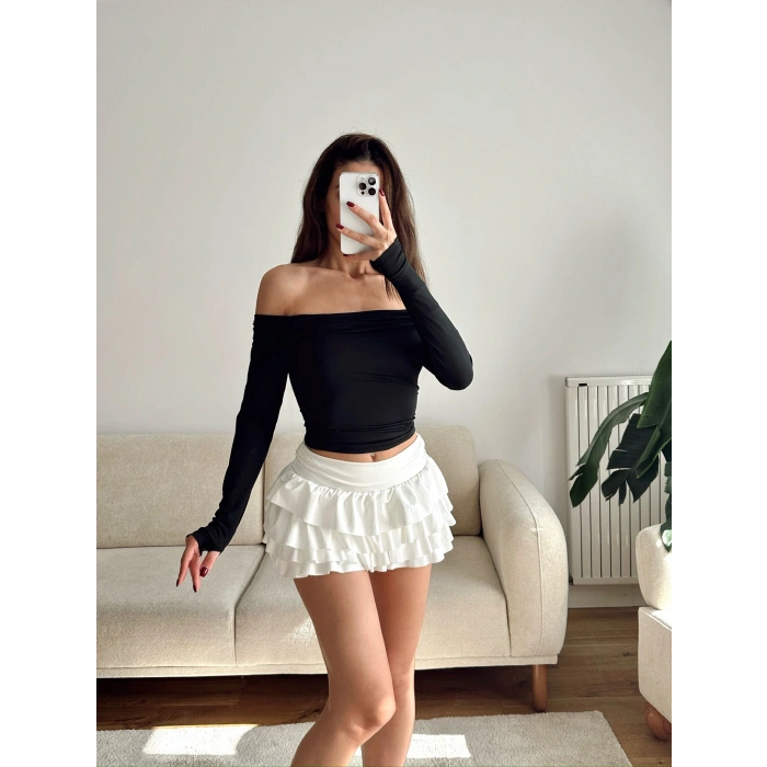 Parmak Geçmeli Madonna Crop - SİYAH