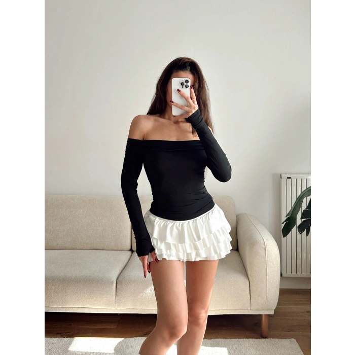 Parmak Geçmeli Madonna Crop - SİYAH