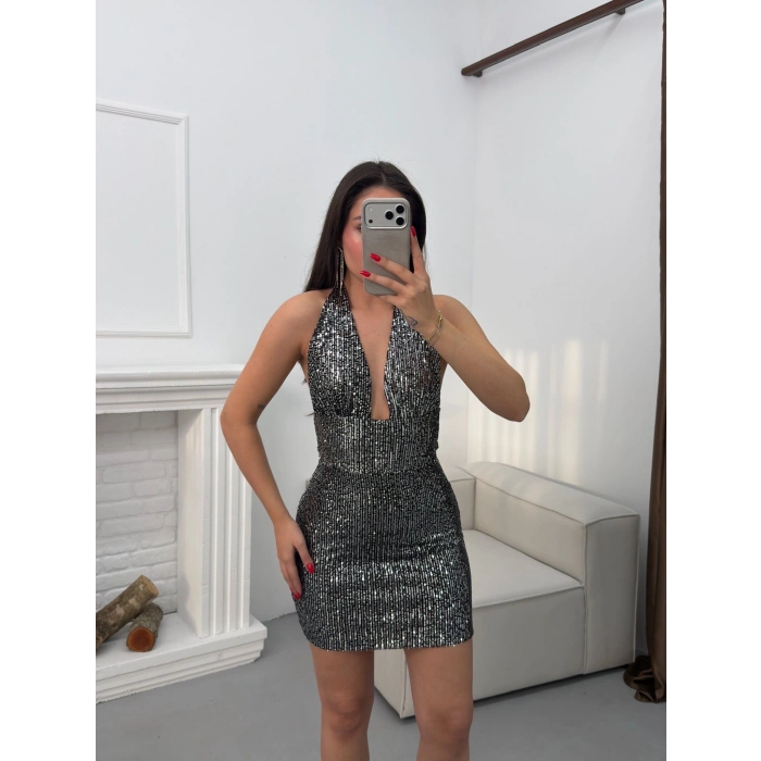 Payetli Sırt Detay Fit Elbise - GÜMÜŞ