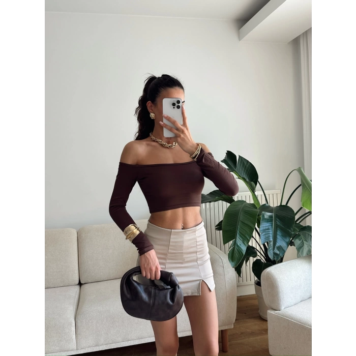 Madonna Yaka Crop - KAHVE