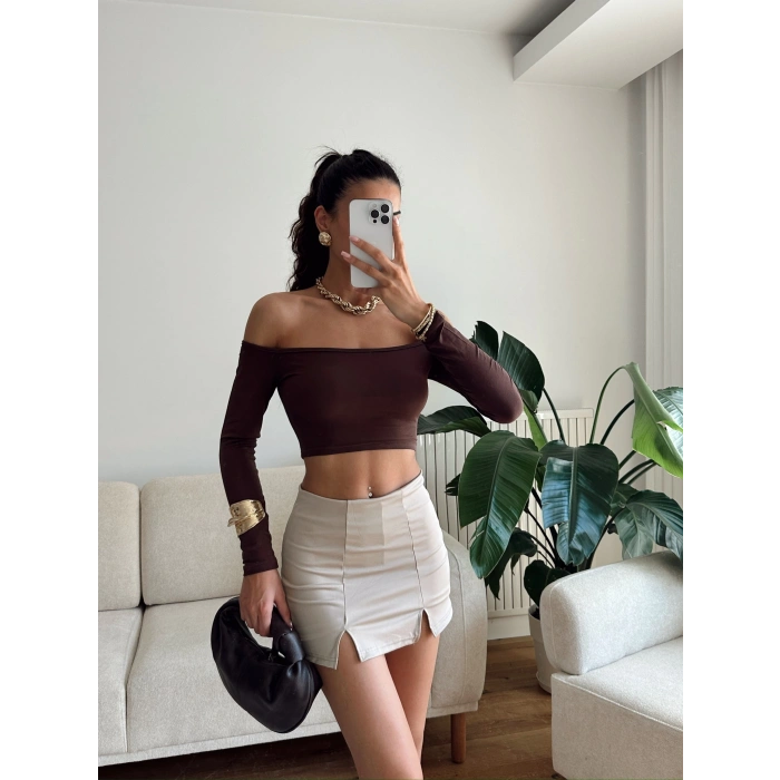 Madonna Yaka Crop - KAHVE