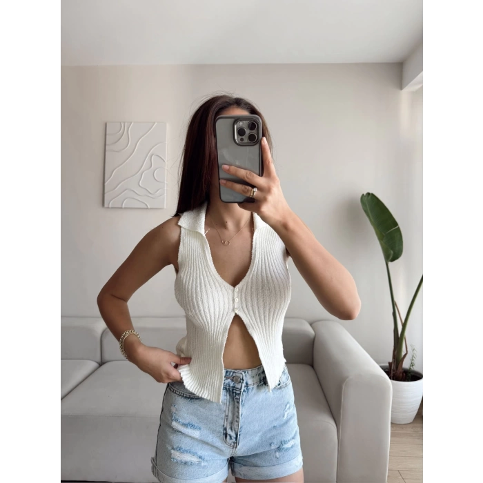 Polo Yaka Düğmeli Crop - BEYAZ