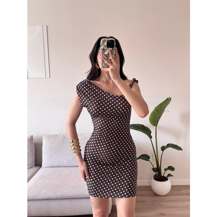 Puantiyeli Omuz Burgu Elbise - KAHVE