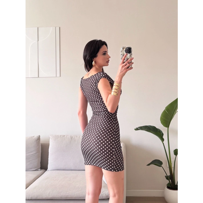 Puantiyeli Omuz Burgu Elbise - KAHVE