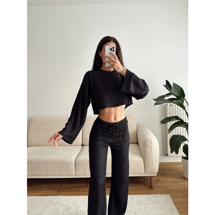 Salaş Crop & Pantolon Takım - SİYAH