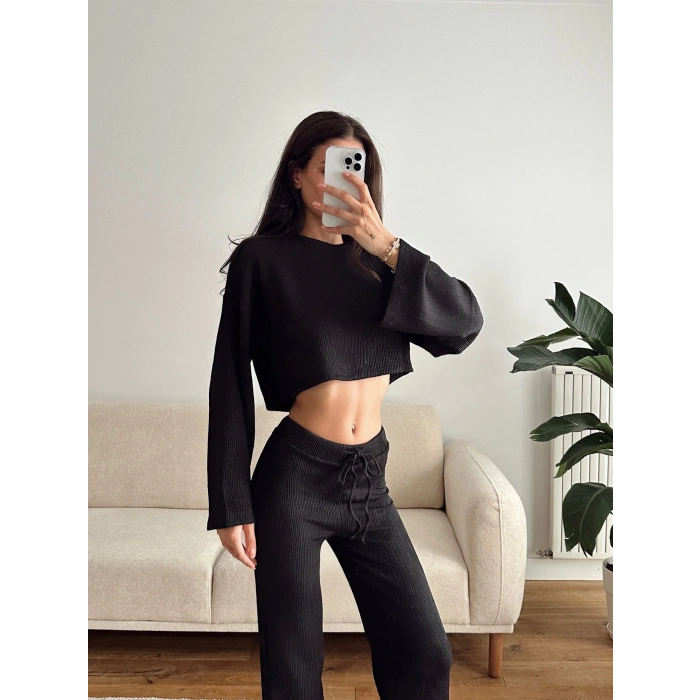 Salaş Crop & Pantolon Takım - SİYAH