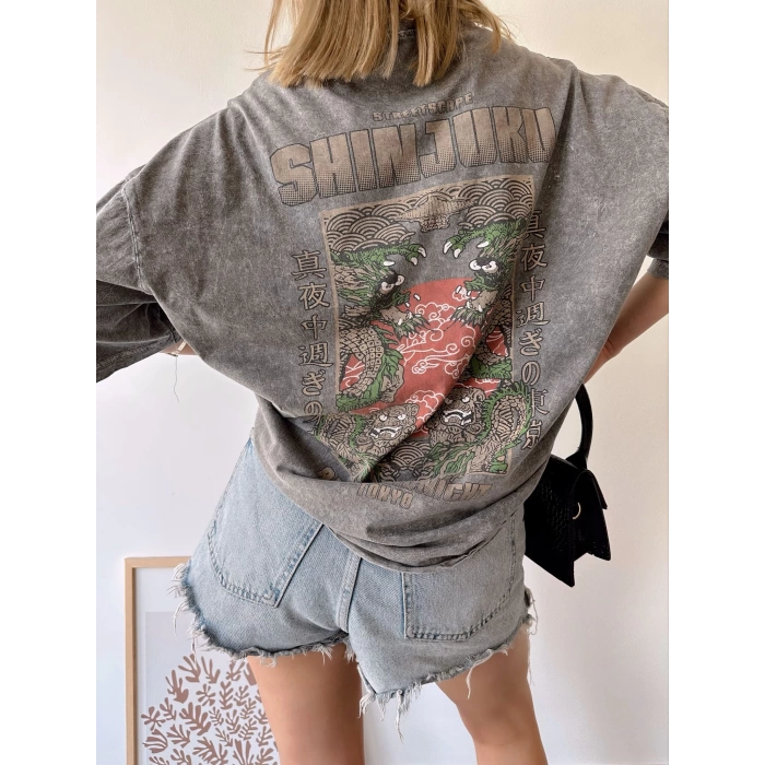 SHINJUKU Unisex Oversize T-shirt