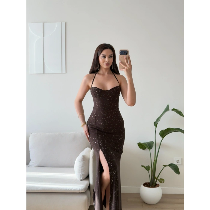 Simli Sırt Bağcık Yırtmaçlı Elbise - KAHVE