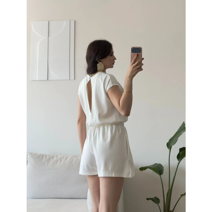 Sırt Dekolte Şortlu Tulum - BEYAZ