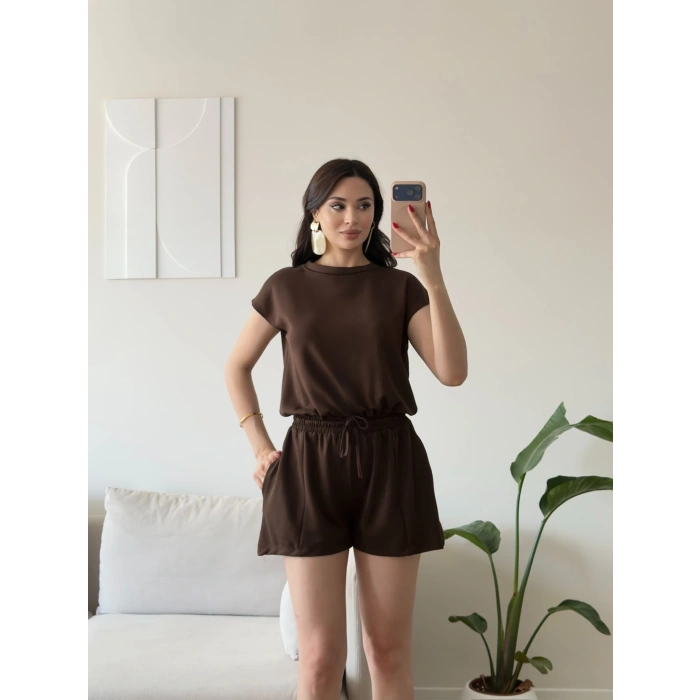 Sırt Dekolte Şortlu Tulum - KAHVE