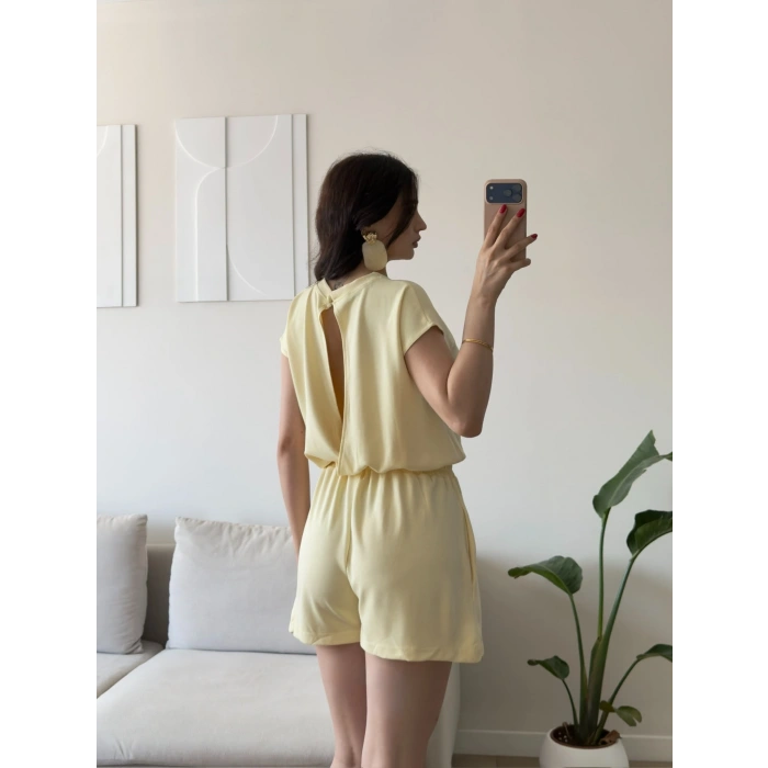 Sırt Dekolte Şortlu Tulum - SARI
