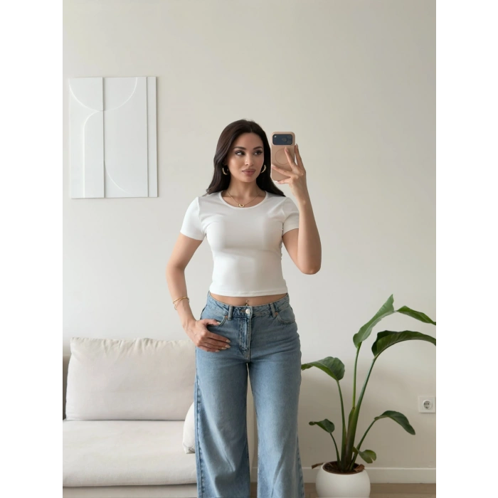 Sırt Güpür Detay Crop - BEYAZ