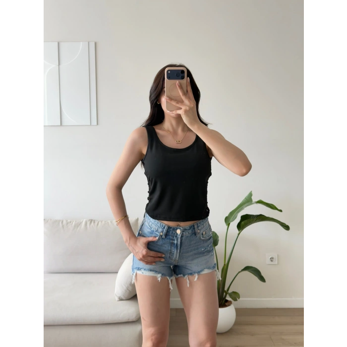 Sırt Güpürlü Kolsuz Crop - SİYAH
