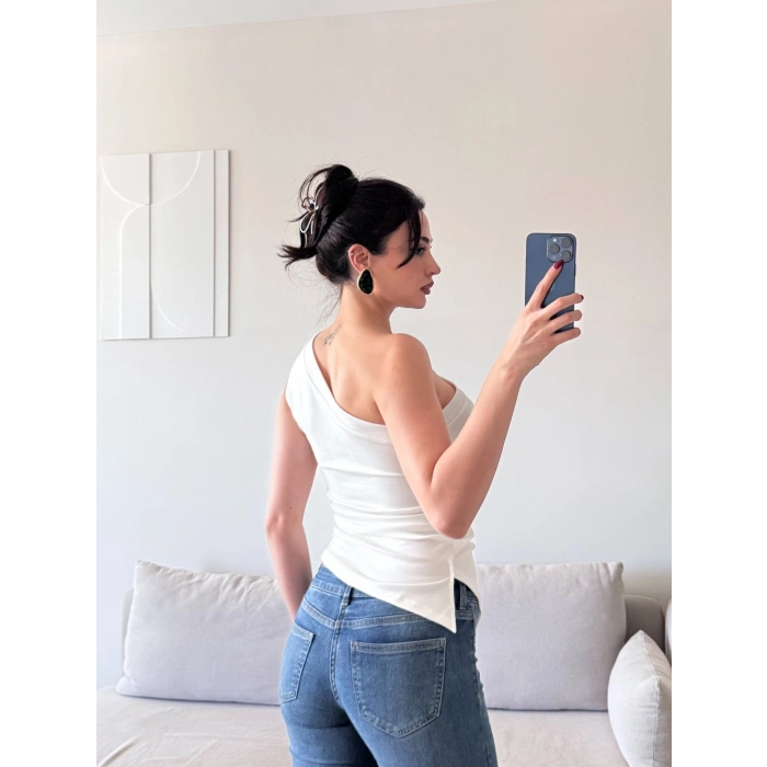 Tek Omuz Asimetrik Bluz - BEYAZ