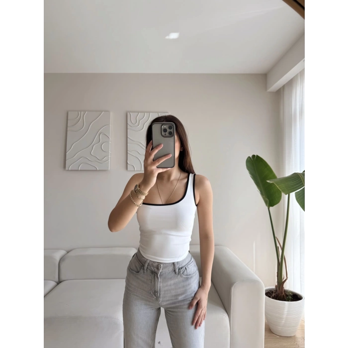 Tek Omuz Biyeli Crop - BEYAZ