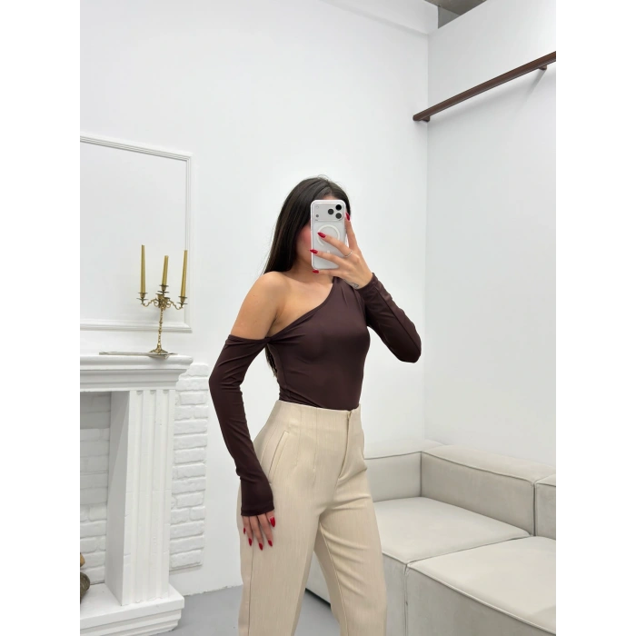 Tek Omuz Crop - KAHVE