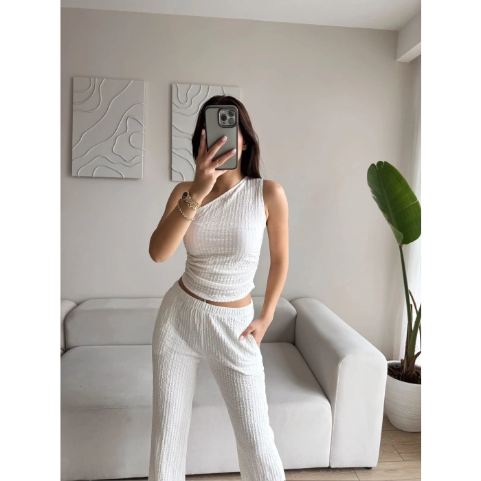 Tek Omuz Crop & Pantolon Takım - BEYAZ