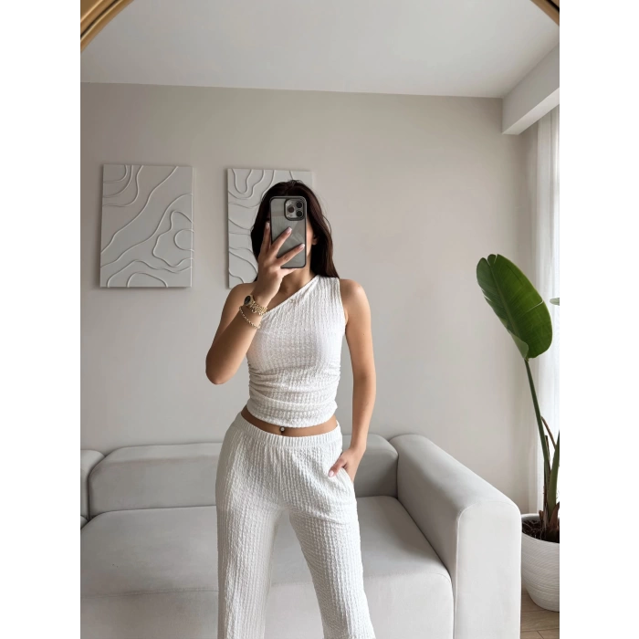Tek Omuz Crop & Pantolon Takım - BEYAZ
