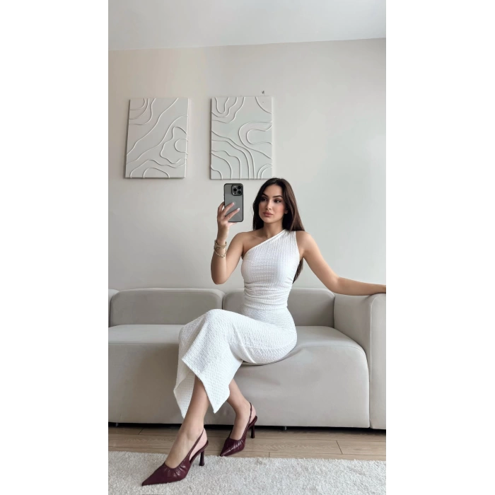 Tek Omuz Crop Yırtmaç Etek Takım - BEYAZ