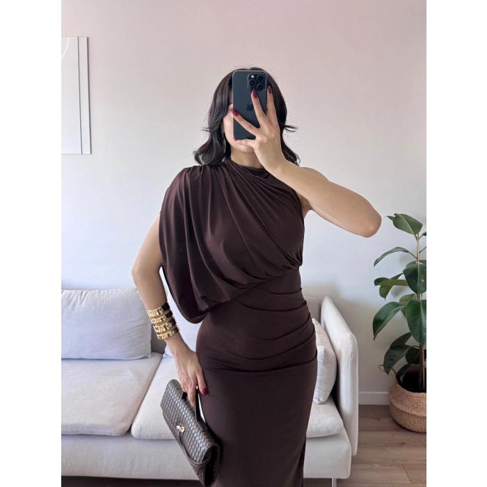 Tek Omuz Drapeli Elbise - KAHVE