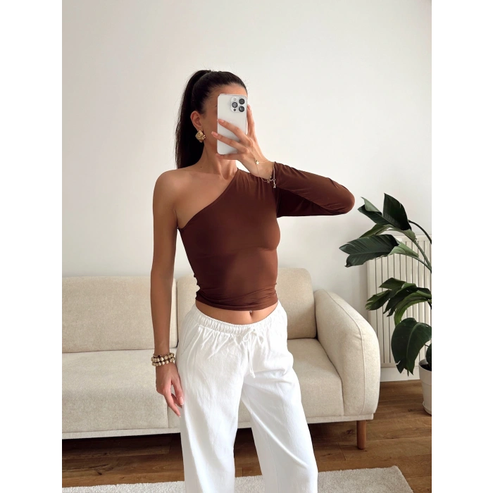 Tek Omuz Kuşaklı Crop - KAHVE