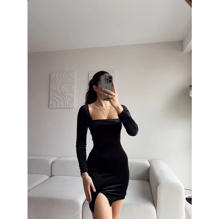 Kare Yaka Kadife Elbise - SİYAH