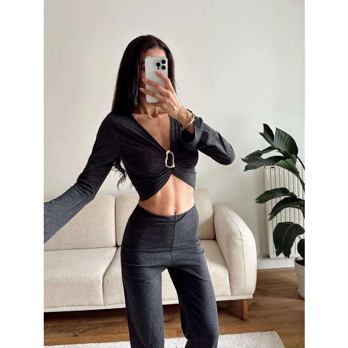 Tokalı Kruvaze Crop & Pantolon Takım - SİYAH
