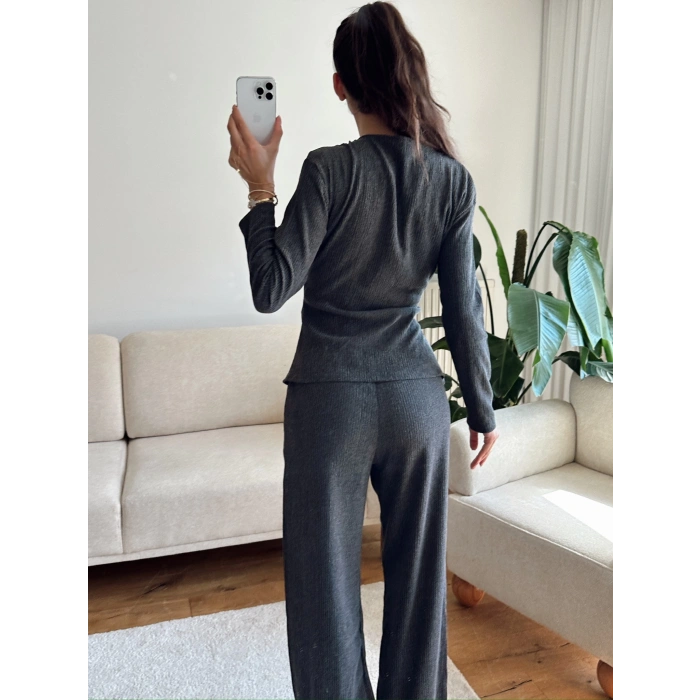 Tokalı Kruvaze Pantolon Takım - FÜME