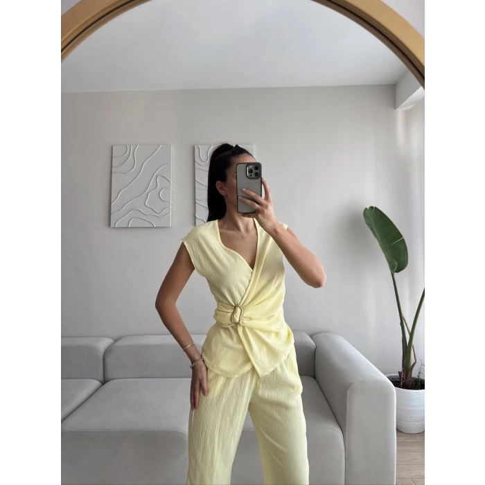 Tokalı Kruvaze Pantolon Takım - SARI