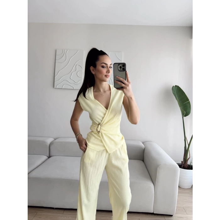 Tokalı Kruvaze Pantolon Takım - SARI