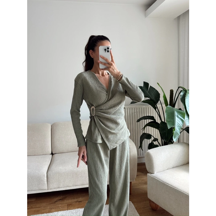Tokalı Kruvaze Pantolon Takım - YEŞİL