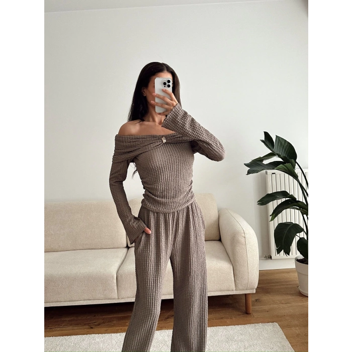 Tokalı Madonna Crop & Pantolon Takım - VİZON