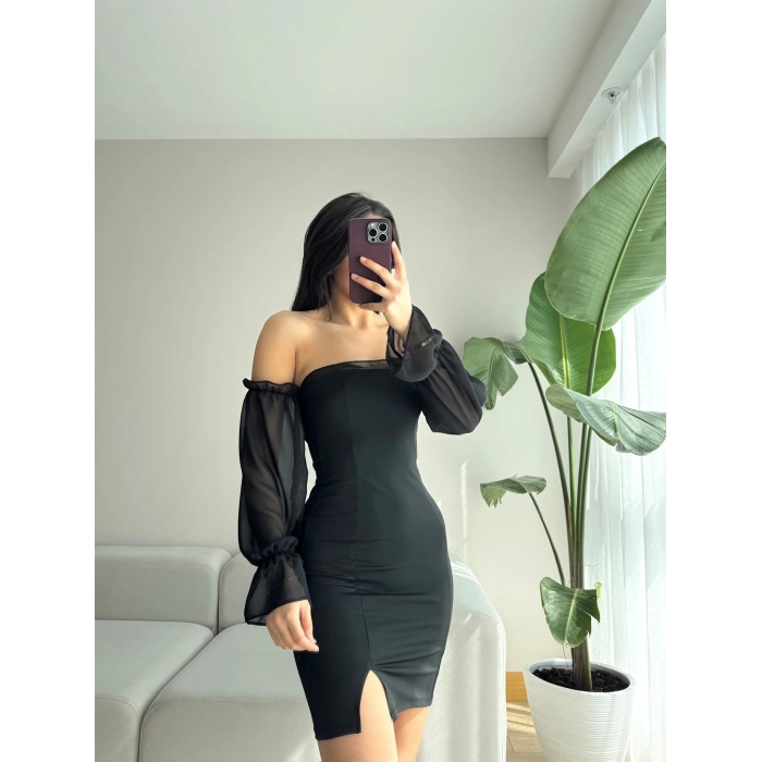 Tül Detay Madonna Yaka Elbise