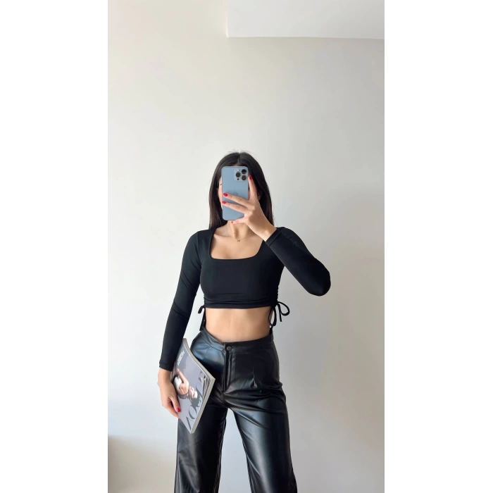 U Yaka Bağlamalı Crop Bluz-SİYAH