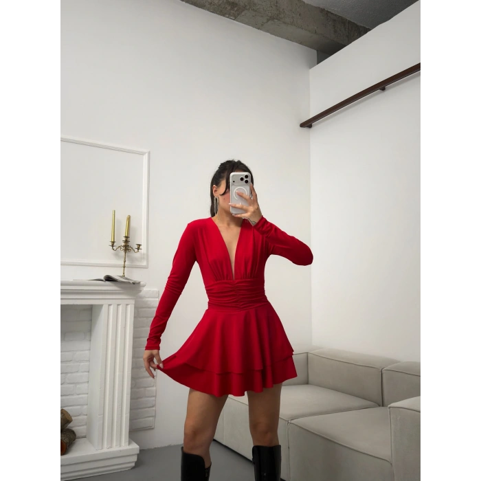 V Dekolte Şortlu Elbise - KIRMIZI