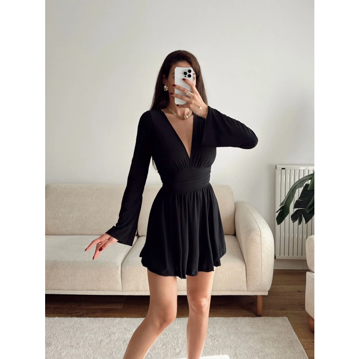 V Dekolte Şortlu Elbise - SİYAH