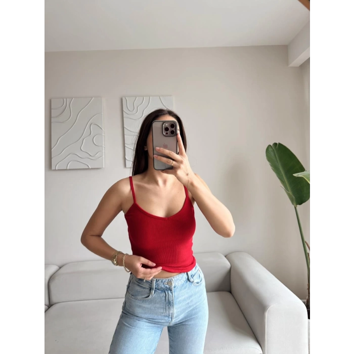 V Yaka Askılı Crop - KIRMIZI