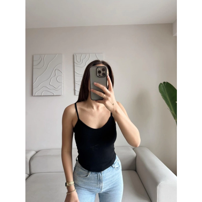 V Yaka Askılı Crop - SİYAH