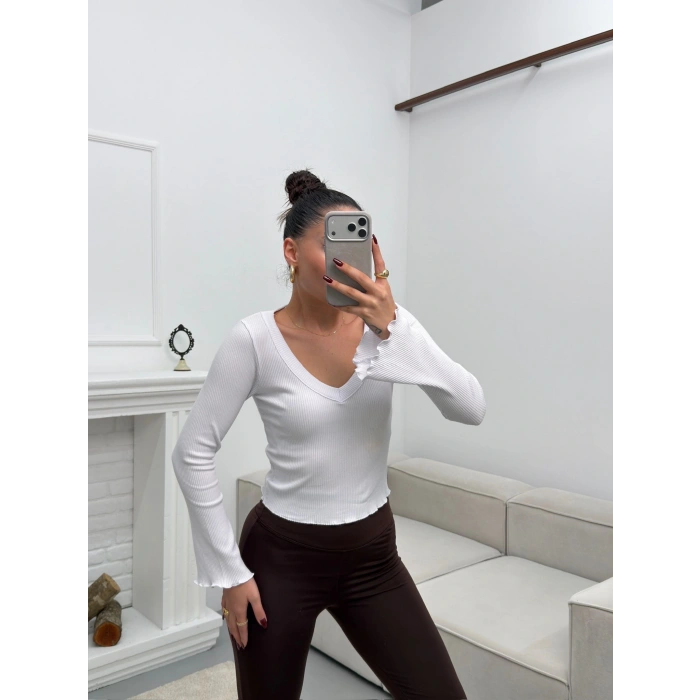 V Yaka Kol İspanyol Crop - BEYAZ