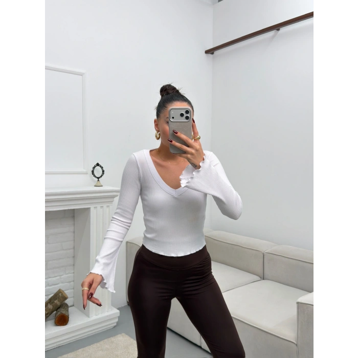 V Yaka Kol İspanyol Crop - BEYAZ