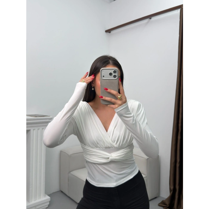 Vatkalı Drapeli Bluz - BEYAZ