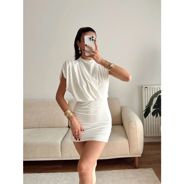 Vatkalı Drapeli Elbise - BEYAZ